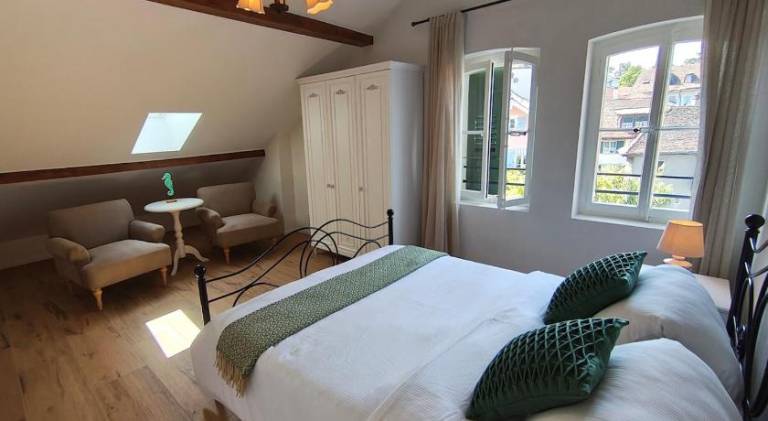 Holiday apartment with 1 room for 3 persons in Morges