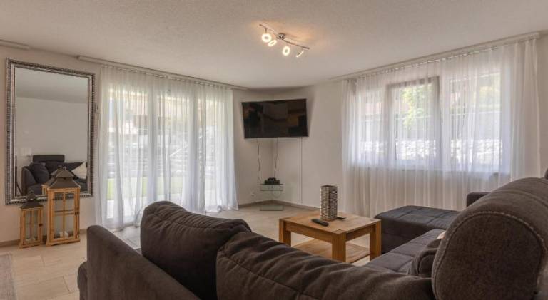 Holiday apartment with terrace & yard | Good for workation — photo 2