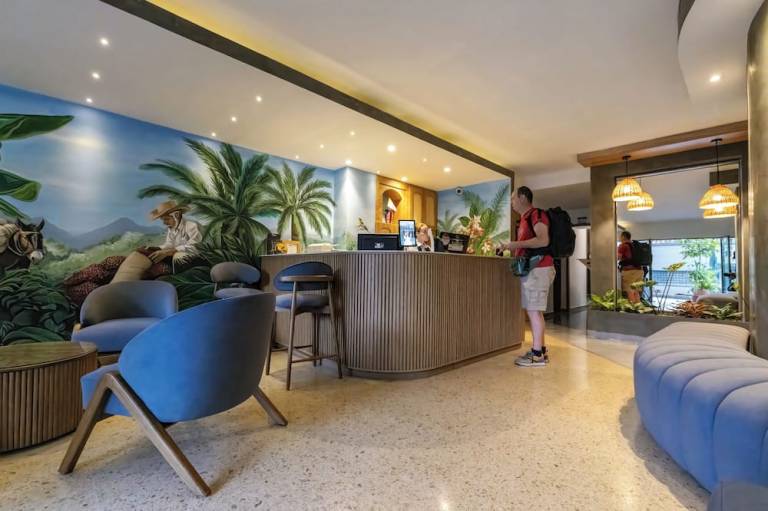 Aparta Suites Torre Poblado