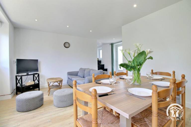 Gite with yard, terrace & BBQ — photo 4