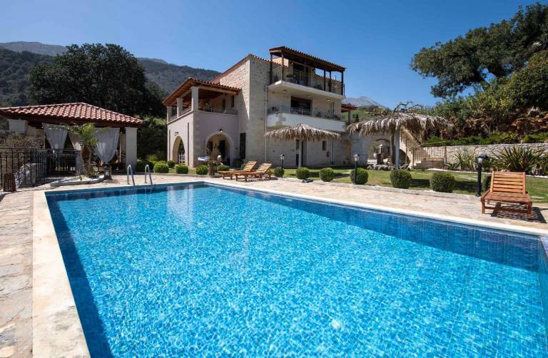 σπίτι  Krionerida