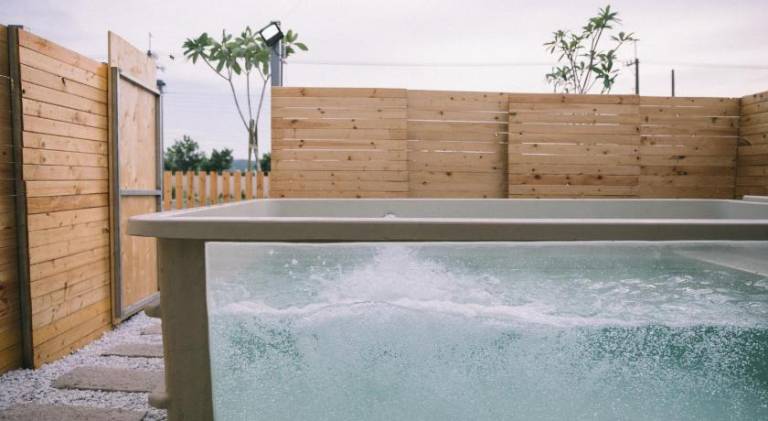 Wonderful villa with BBQ, private pool & patio | Dogs allowed — photo 3