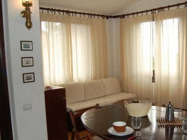 Holiday apartment with patio & grill — photo 3