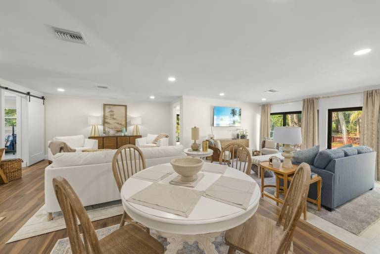 Family-friendly house with barbeque, hot tub & private pool | Close to the beach | Pets allowed — photo 3