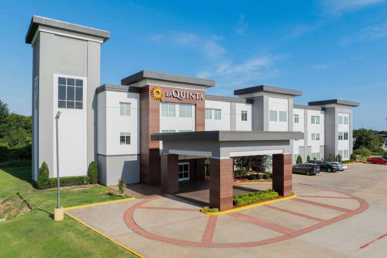 La Quinta Inn & Suites by Wyndham Muskogee in Muskogee, OK