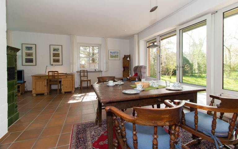 Vacation home with yard, patio & sauna — photo 4
