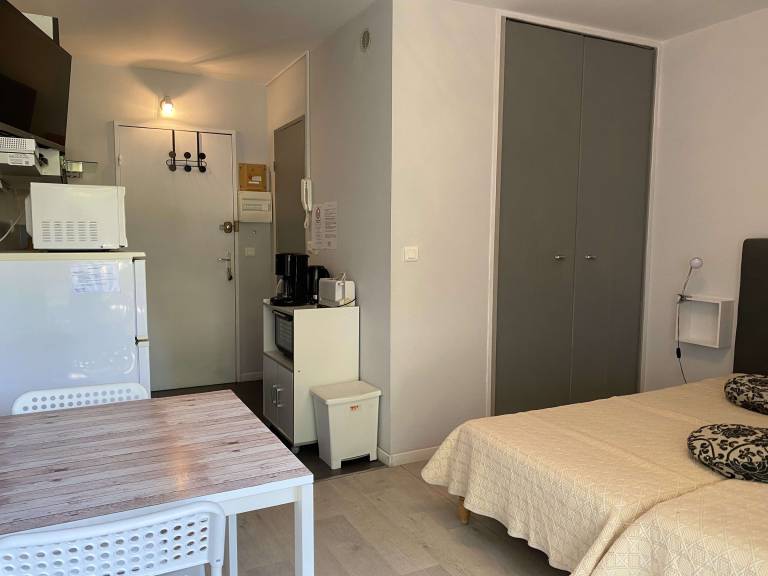 Renovated studio with parking and wifi in Balaruc-les-Bains — photo 4