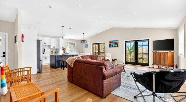 Pleasant house | Pets allowed in Stevenson, WA