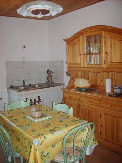 Rental apartment with BBQ, private pool & garden | Nature view — photo 2