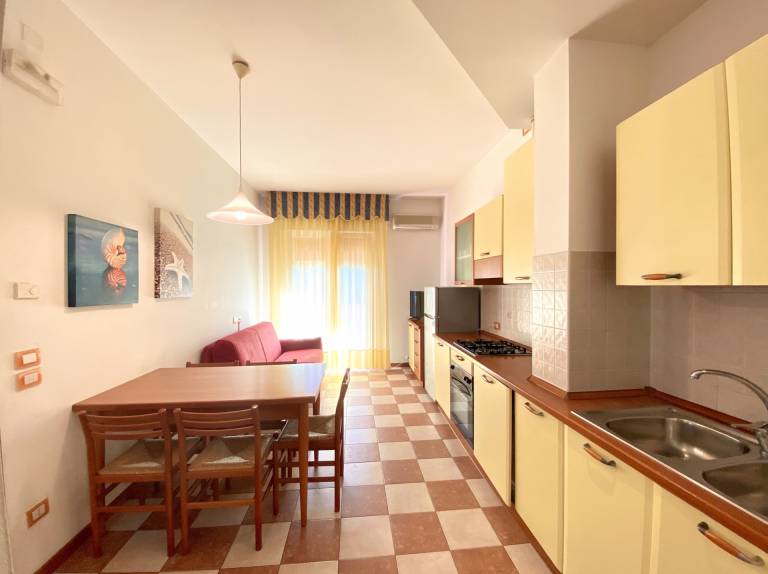 Holiday apartment with terrace — photo 2