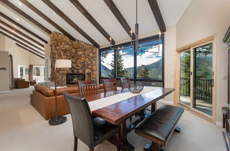 Child-friendly house with private pool & patio | Pets allowed — photo 4
