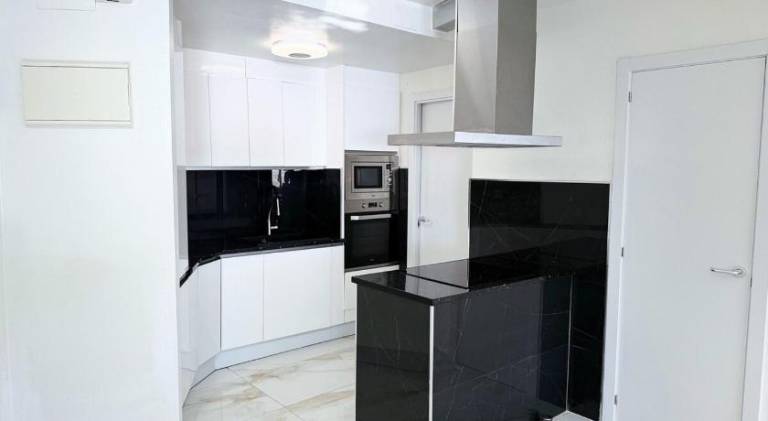 Holiday apartment with jacuzzi, barbecue & pool | Next to the beach | Dogs allowed — photo 4