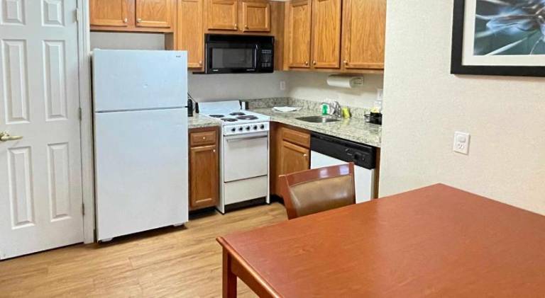 Smart Suites, an Ascend Collection Hotel — photo 4