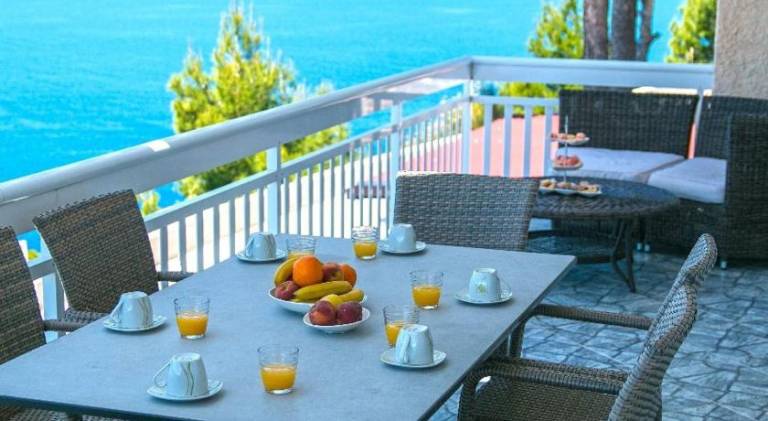 Wonderful rental apartment | Pets are welcome in Brela