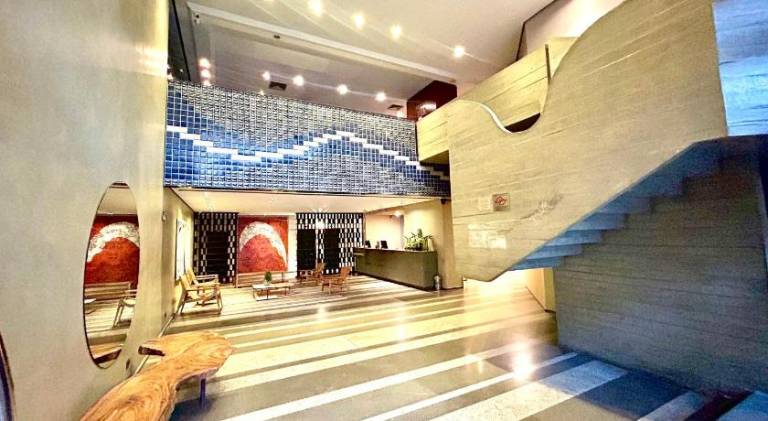 Apartment with pool & jacuzzi — photo 3