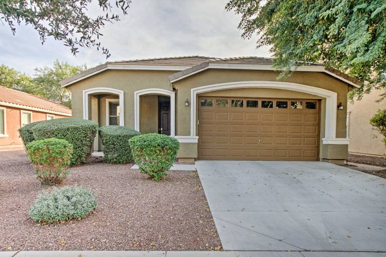 Dog-Friendly Retreat w/ Patio & Yard in Gilbert! — photo 2