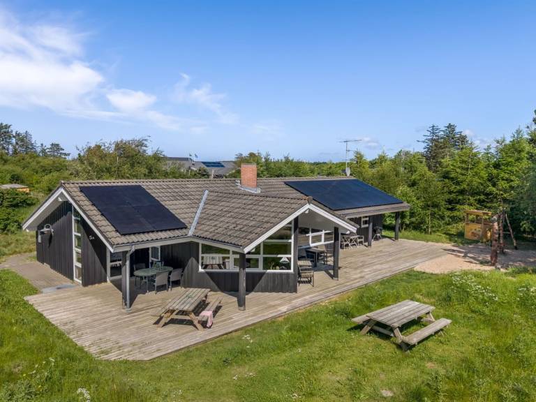 Ferienhaus mit Hund in Hirtshals fuer max. 8 Personen