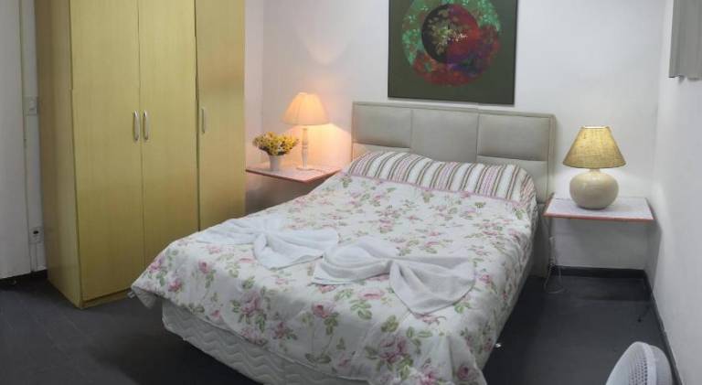 Suite de hospedes independente com cozinha in Teresópolis