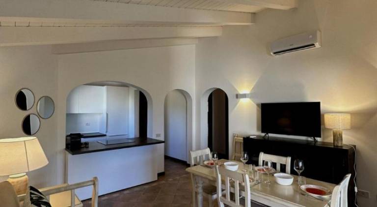 Holiday apartment with pool — photo 2