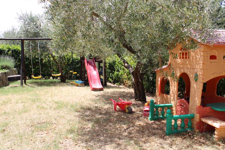 Family-friendly lovely house with yard | Dogs allowed — photo 3