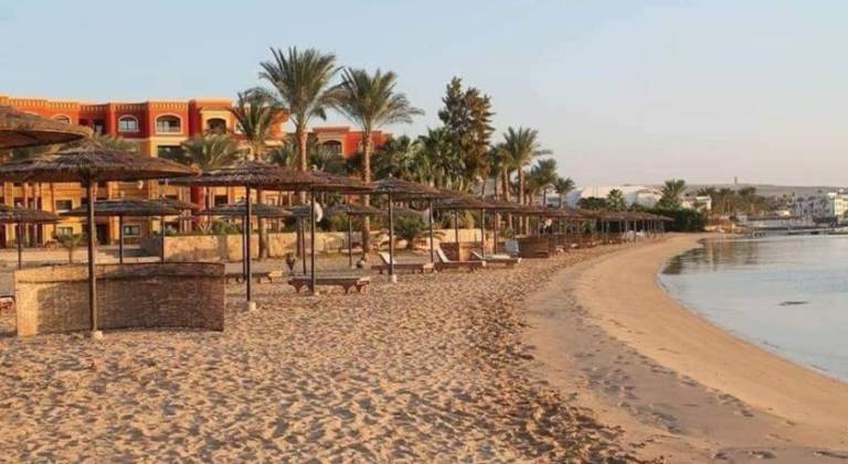 Esplanada flat with free beach, no single men — photo 4