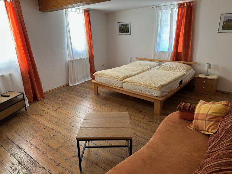 Appartement Fewo Bad WC 1 Schlafraum