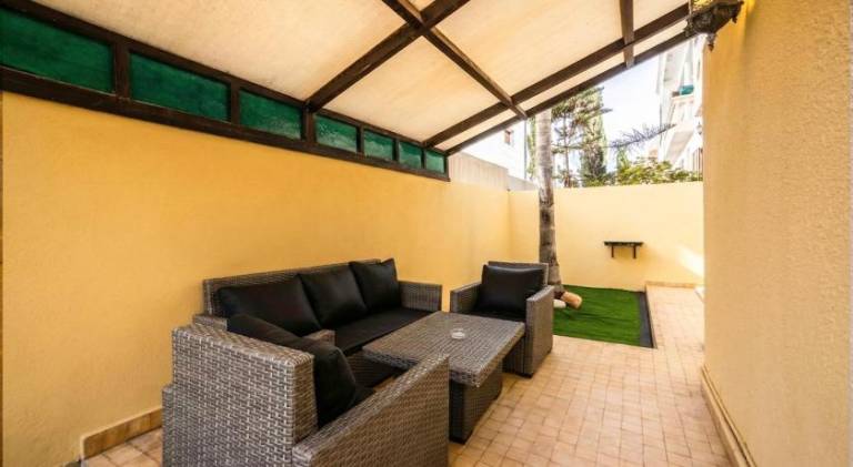 Villa with pool — photo 5