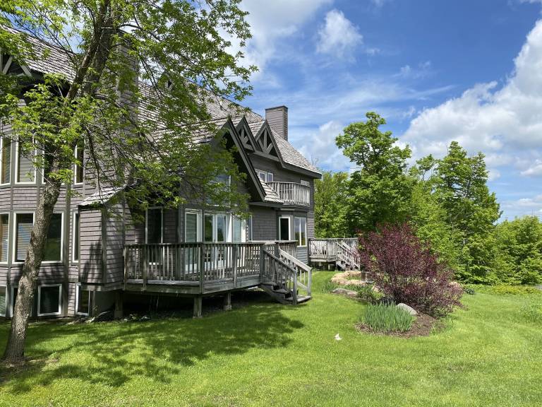 House  Jay Peak