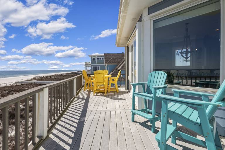 Gulf-front beach house for 17 with elevator & multiple decks! — photo 4