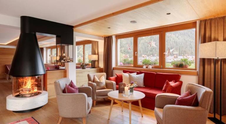 Hotel Sunora - Ski In Ski Out - Formerly Hotel Schranz — photo 2