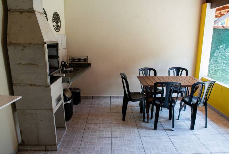 House with barbecue, garden & patio — photo 5