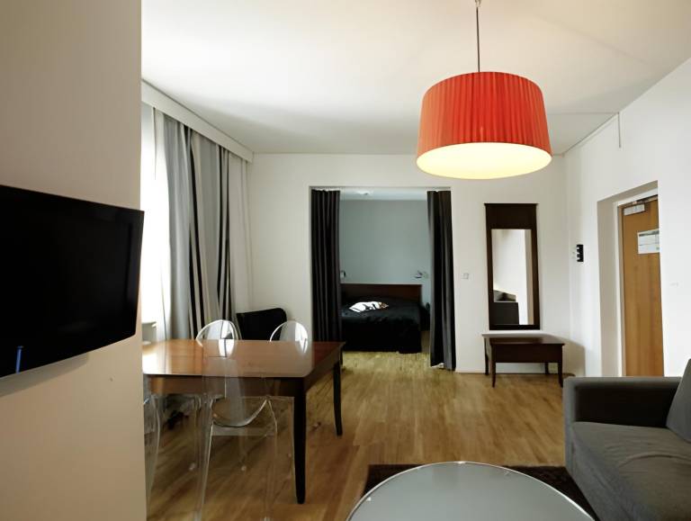 Hotell Aston
