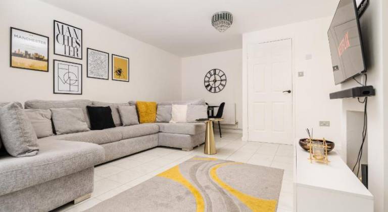 Nice vacation home | Pets are welcome in Salford