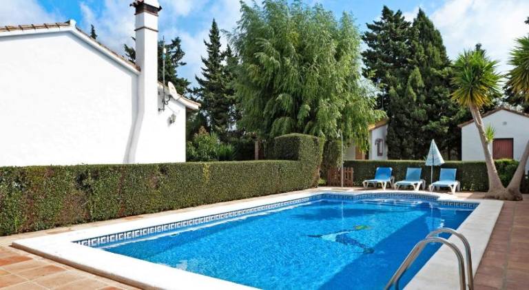 Fully equipped house with private pool, garden & grill | Dogs allowed in Granada