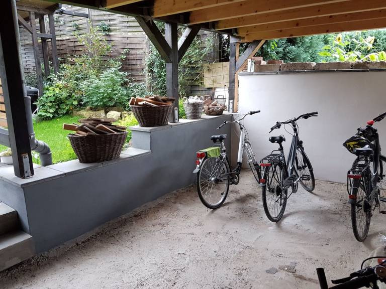 Rental apartment with barbecue, terrace & yard — photo 4