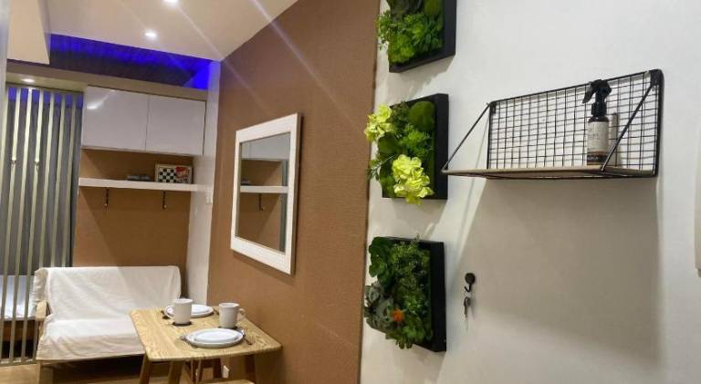 Serviced apartment with garden, patio & pool — photo 2