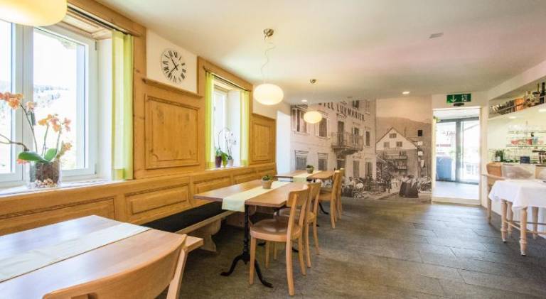 Hotel Vallatscha — photo 3
