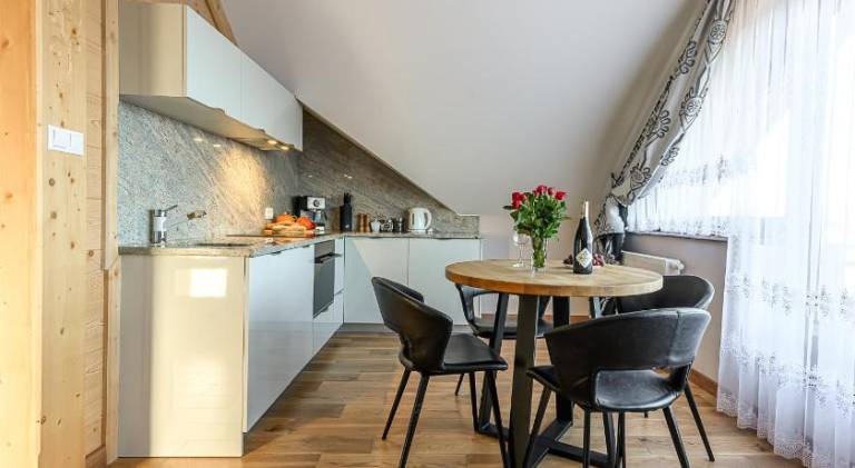 Apartment with 2 rooms for 6 persons — photo 4