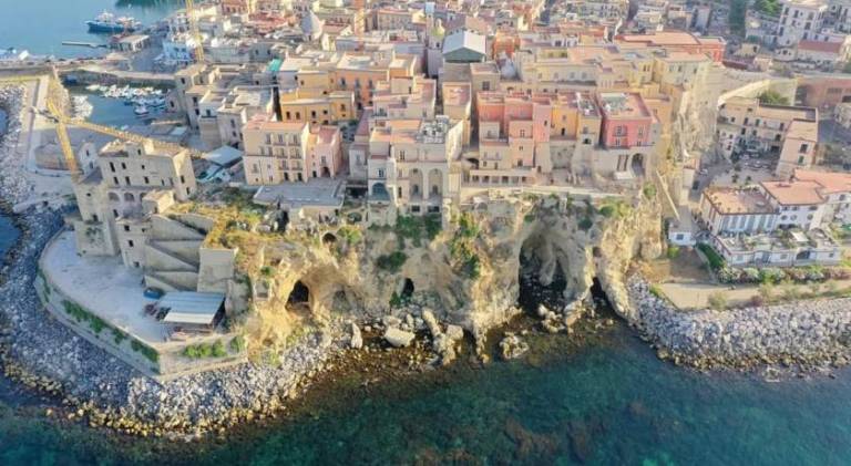Rental apartment with 1 room for 2 persons in Pozzuoli