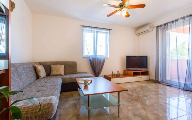 Holiday apartment with air conditioning — photo 5