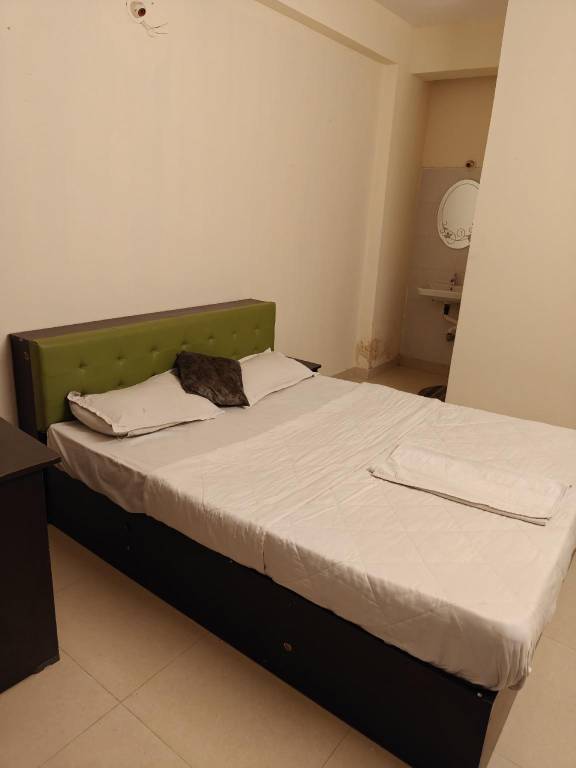 Hotel regal rest in Hyderabad