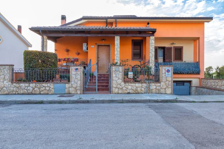 Apartment 'Casa Vacanze Vicino ad Alghero' with Terrace, Garden and Wi-Fi — photo 3