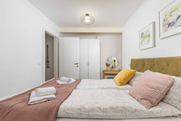 Child-friendly beautiful apartment with yard | Pet-friendly — photo 4