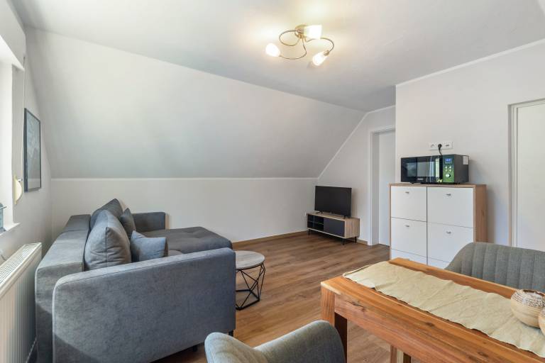 Rental apartment with terrace, yard & barbecue | Garden view — photo 3