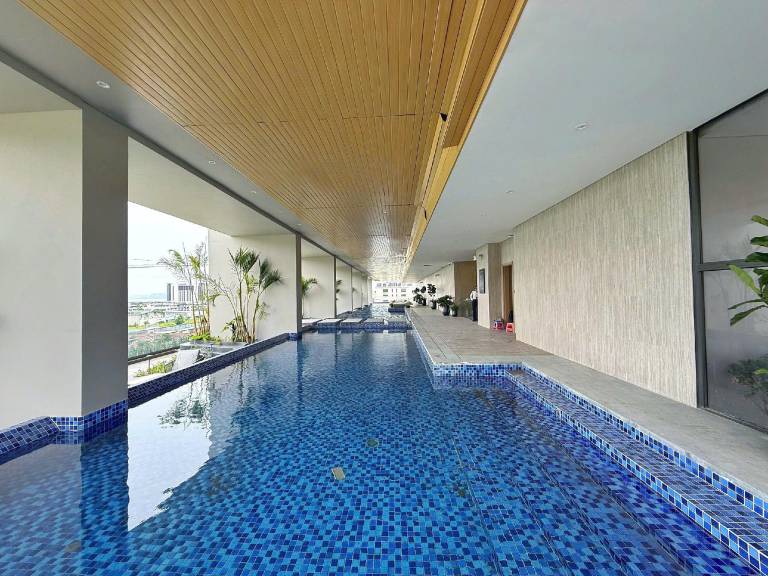 Pleasant serviced apartment with pool & patio | Pets are welcome — photo 2