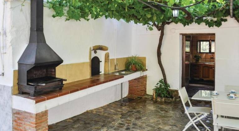 Charming Villa in Montefrio with Private Pool — photo 3