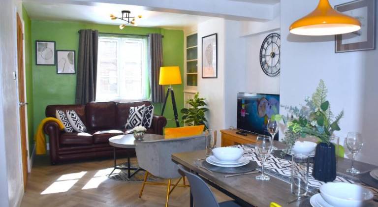 House | Dogs allowed in Warwick