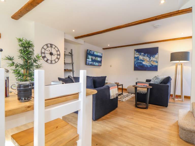 Children-friendly nice cottage with sauna, jacuzzi & pool | Beach view | Pet-friendly — photo 5