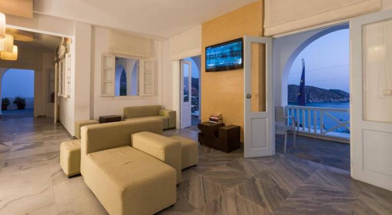 Far Out Hotel & Spa — photo 2