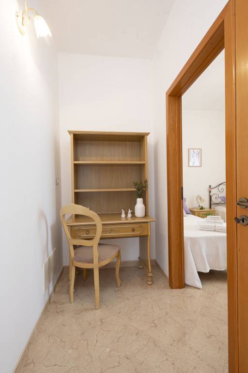 Mirto Apartment with Private Terrace, Wi-Fi and Air Conditioning — photo 2